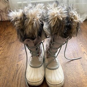 Sorel Joan of Arc Boots